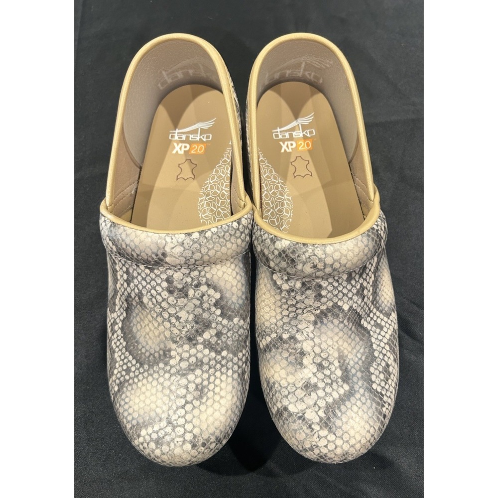 Dansko Size 40 9 XP 2.0 grey-and-white snakeskin leather Clogs Women's Shoes